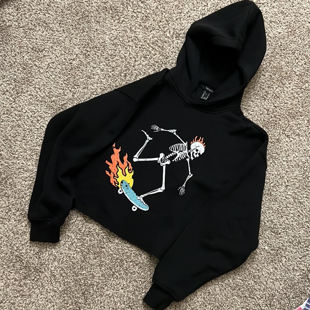 Hoodie brand Forever 21, color black, size small